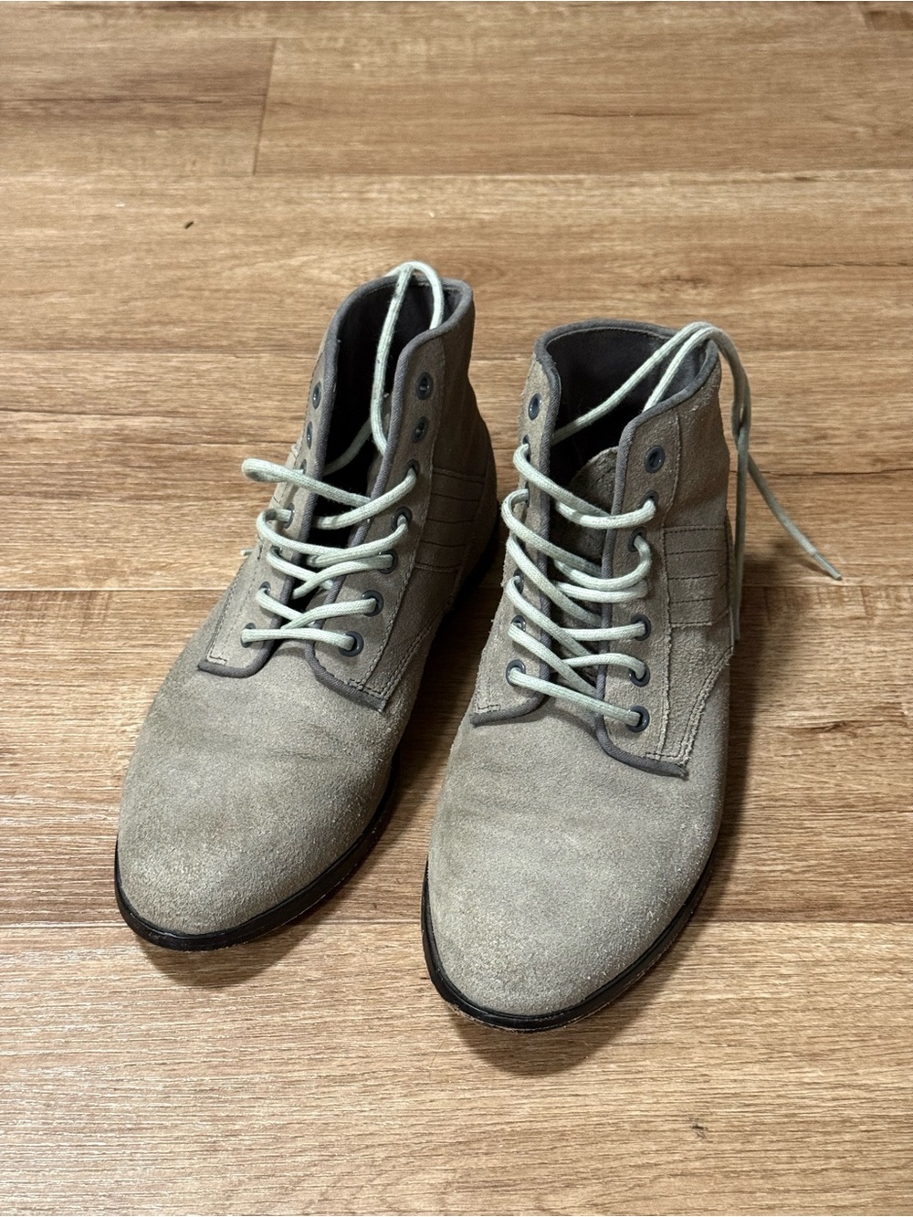 KR3W Madison Boots in Grey Oiled Suede Size 8